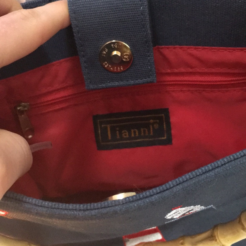Lighthouse bag - Picture 2 of 2